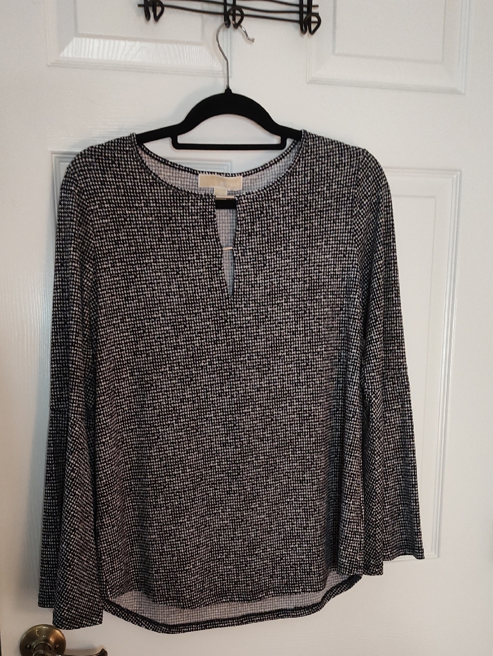 Michael Kors Black and White Textured Keyhole Long-Sleeve Top